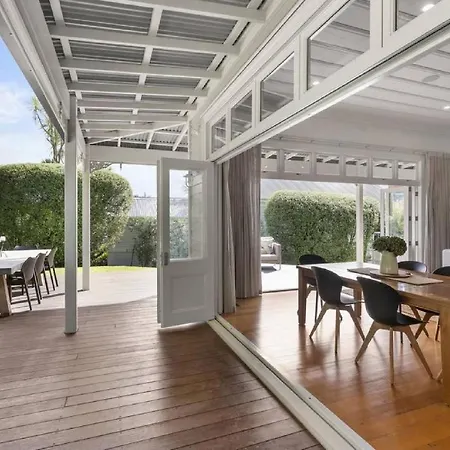 Mount Eden Villa